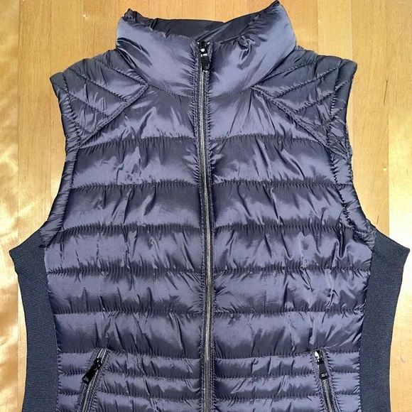 grey puffer vest - Picture 3 of 5